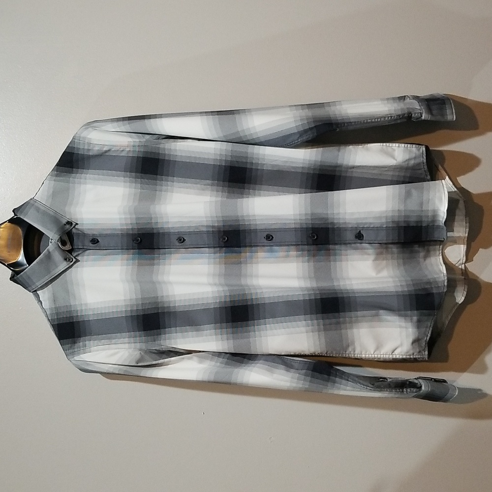 EUC Express Performance Fitted Dress Shirt sz Small 14-14.5